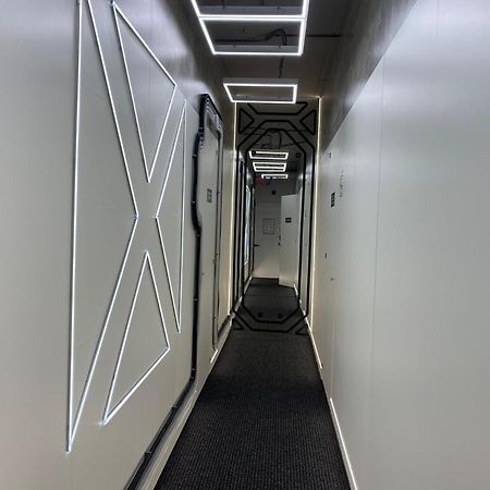 Av-1 Capsule Hotel Kyiv Exterior photo